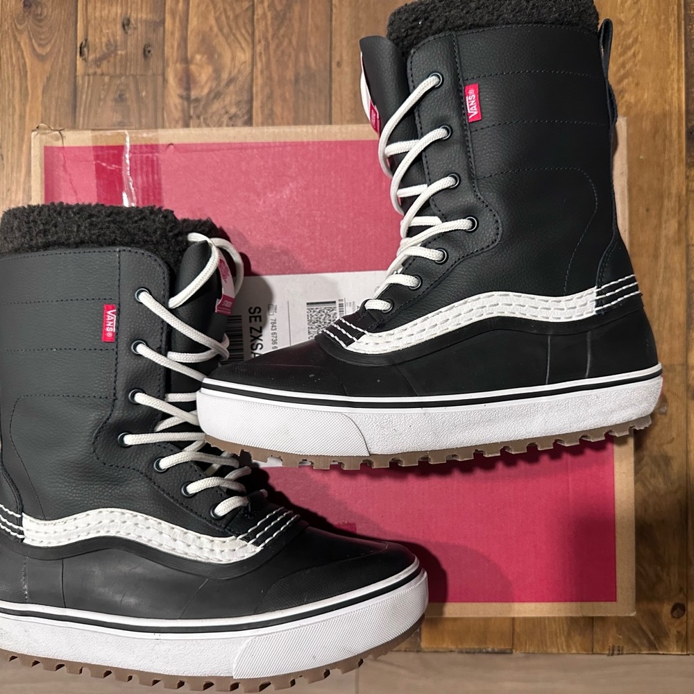 Vans MTE snow boots